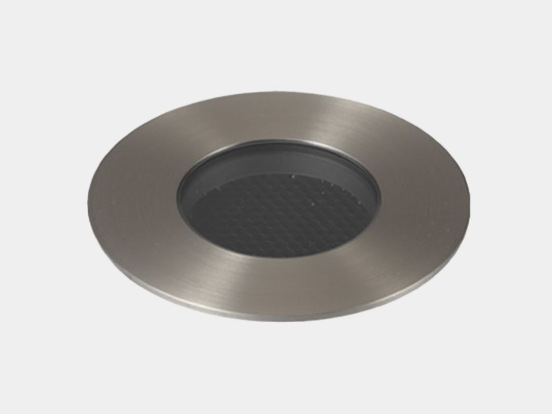 Верхняя рамка грунтового светильника, наклонный ракурс