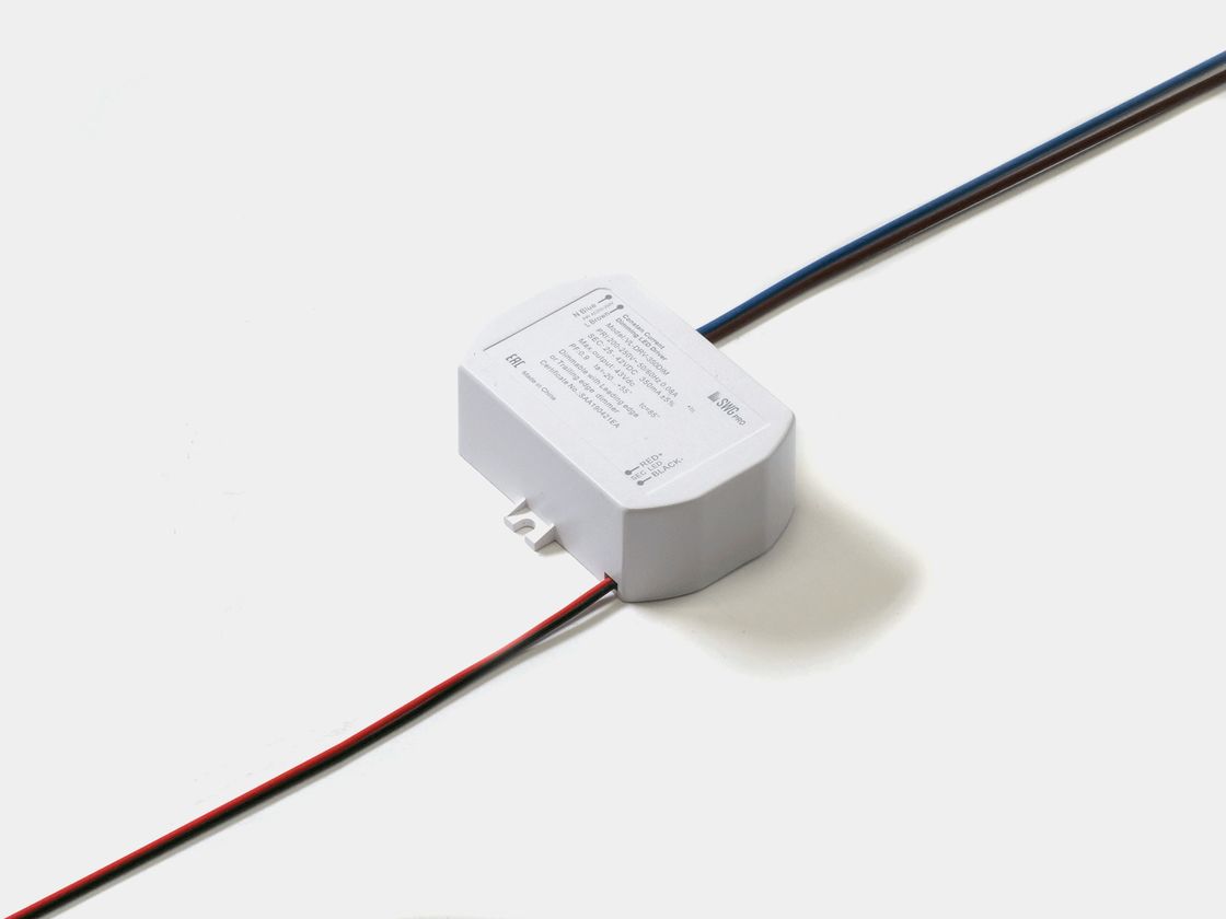 Диммируемый драйвер SWG PRO в белом корпусе