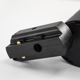 Адаптер крепления трекового спота, крупный план