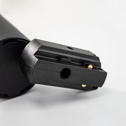 Трековый спот черный, изолированный вид под углом