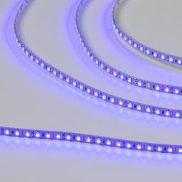 Светодиодная лента SWG, синее свечение, крупный план