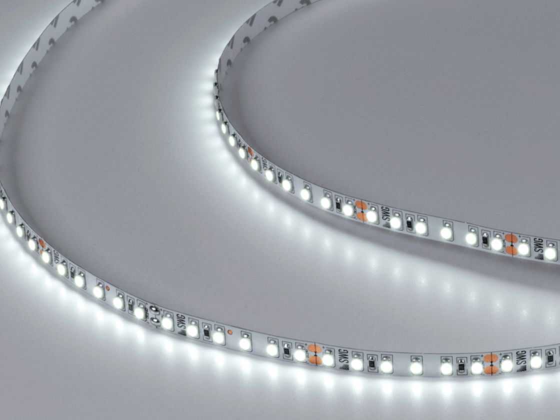 Лента SMD3528 в работе, холодное белое свечение