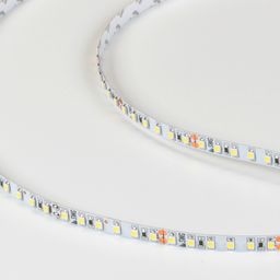 Фрагмент ленты SMD3528 120 LED/м крупным планом