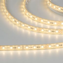 Светодиодная лента SMD5050, теплый белый, крупный план