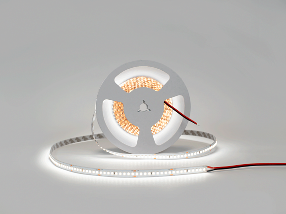 Фото Светодиодная лента LUX, 2835, 180 LED/м, 9,6 Вт/м, 24В, IP33, Нейтральный белый (4000K), DSG-HE2180-24-NW-33 от магазина SWGShop.ru