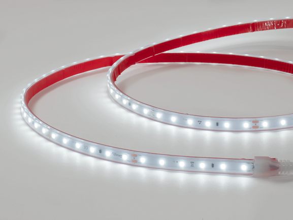 Фото Светодиодная LED лента LUX холодное свечение IP67, DSG260S-24-W-67-20M от магазина SWGShop.ru