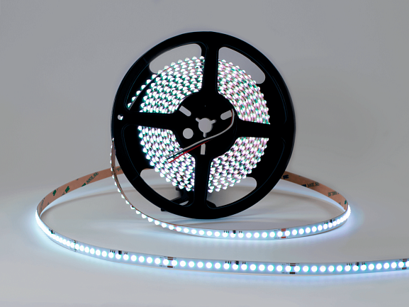 Фото Светодиодная лента DOT, 140 LED/м, 11,52 Вт/м, 24В, IP20, Цвет: RGB Spi, SWG-DOT420-24-11.52-WS2811RGB от магазина SWGShop.ru