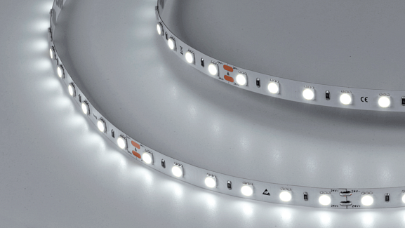Фото Светодиодная лента LUX, 5050, 60 LED/м, 14,4 Вт/м, 24В, IP33, Холодный белый (6000K), DSG560-24-W-33 от магазина SWGShop.ru