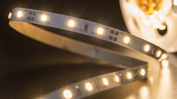 Фото Светодиодная лента 2835, 60 LED/м, 6,3 Вт/м, 12В , IP20, 3M, Цвет: Теплый белый, SWG260-12-6.3-WW-M от магазина SWGShop.ru