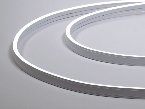 Фото Лента светодиодная неоновая, 144 LED/м, 9,6 Вт/м, 24В , IP67, Цвет: Холодный белый, NE-CC2120-24-9.6-W от магазина SWGShop.ru