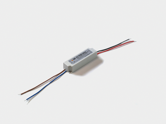 Фото Блок Питания для светодиодных лент IP 67 пластик 40 W, 12V, LV-40-12 от магазина SWGShop.ru